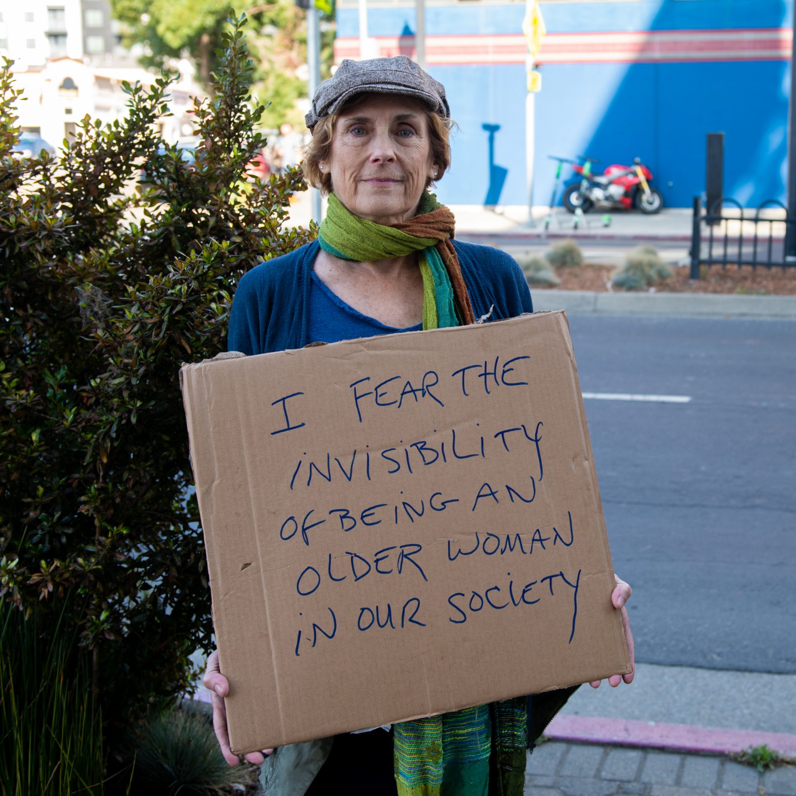 Oakland Art Murmur. Photo by Sarah Thompson.